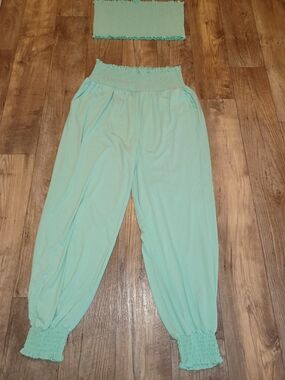 Zenana Outfitters Mint Green Bandeau Top & Smocked Lounge Set